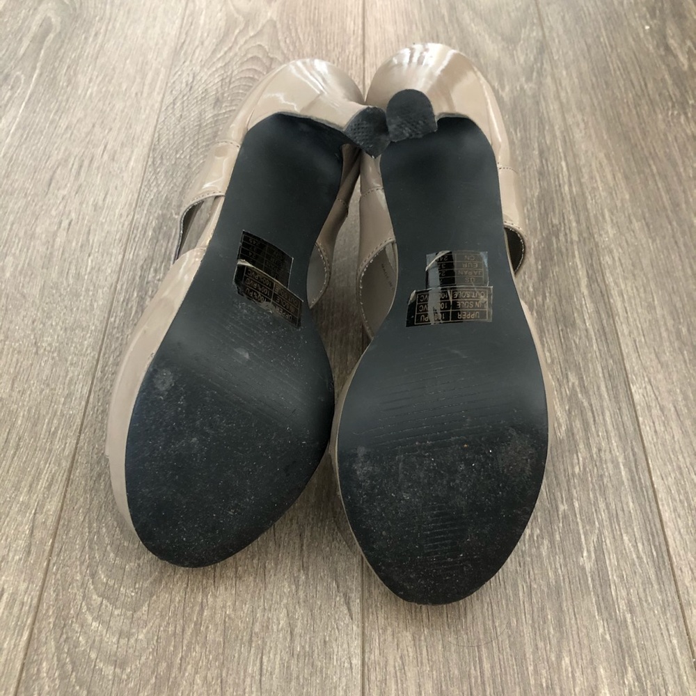 F21 Patent Heels - Picture 7 of 8